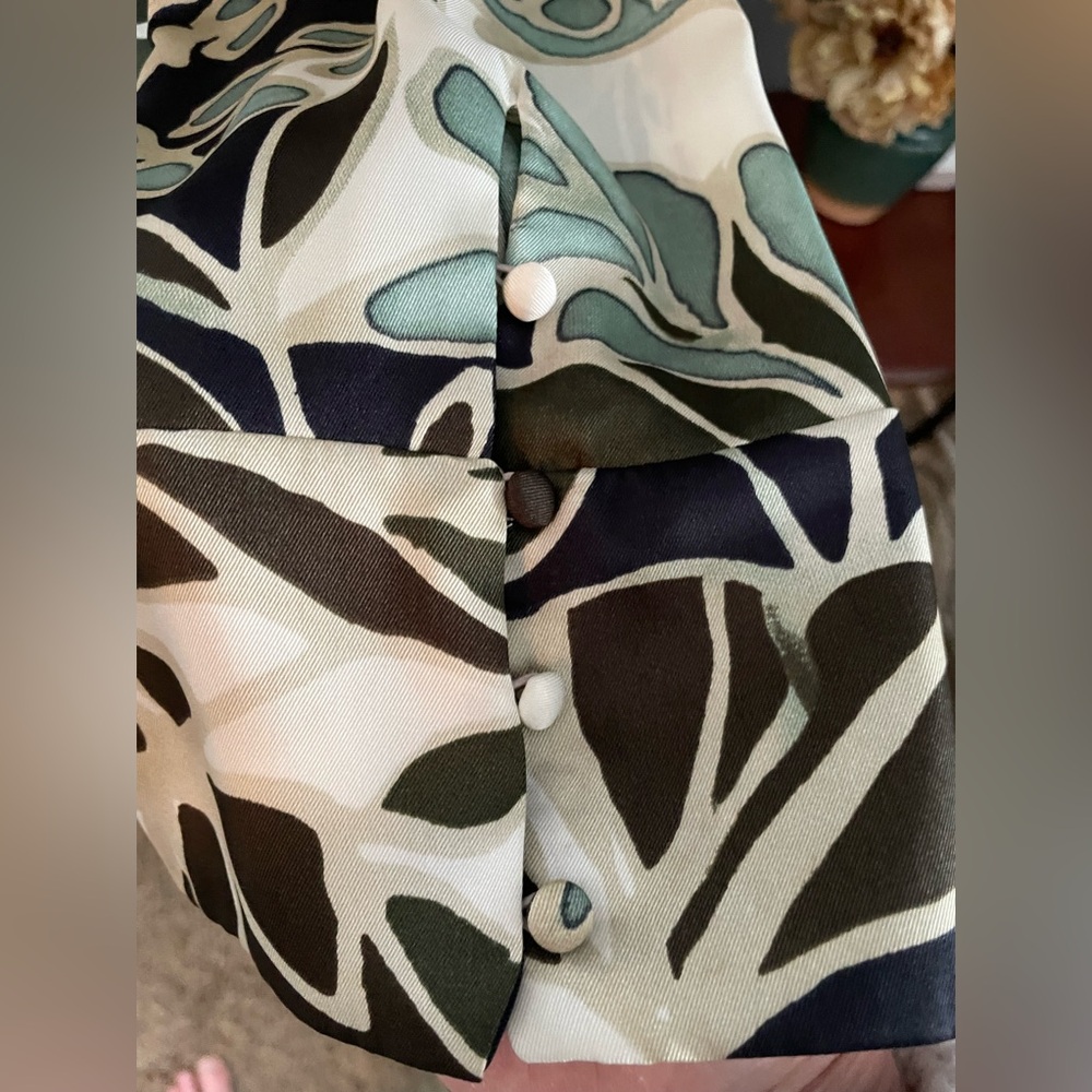 ZARA TROPICAL PRINT BLOUSE SIZE MED. - Picture 3 of 7